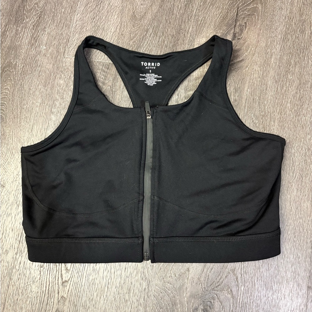 Torrid Active 1 Sports Bra Black Front Zip Wireless RacerBack Size 1X No Padding
